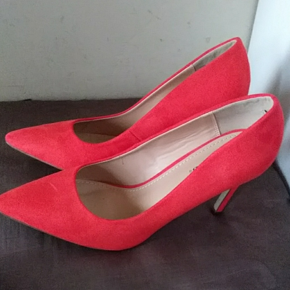 High heels - Picture 4 of 8